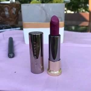 Urban Decay lipstick 💄 brand new